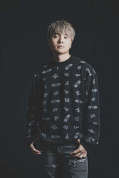 A.V.E.S.Tproject vol.17 LIMITED EDITION MY FIRST STORY COLLEGE LOGO11 JACQUARD KNIT CHARCOAL